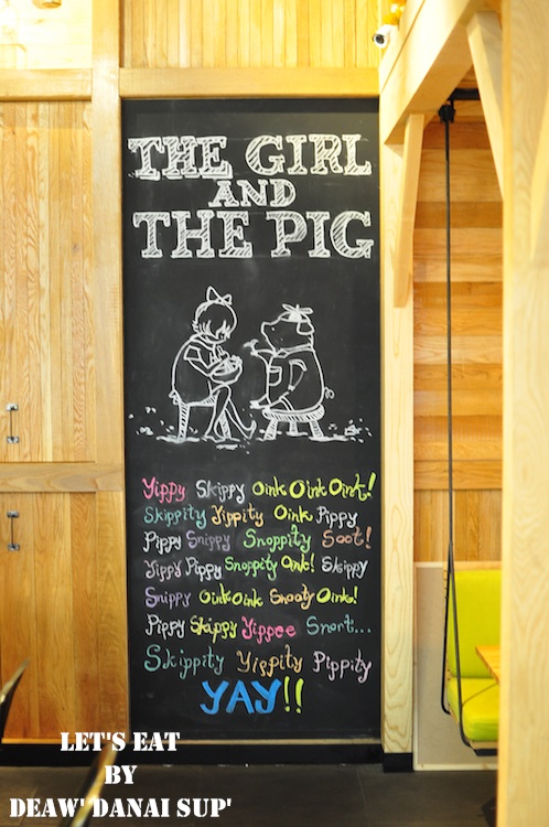 Girl and Pig 005